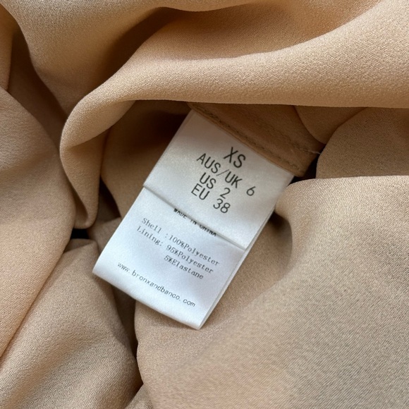 🆕 BRONX & BANCO 🧿 NWOT Midnight Embroidered Floral & Pearl Gown, Sz XS US 2 - Picture 16 of 16